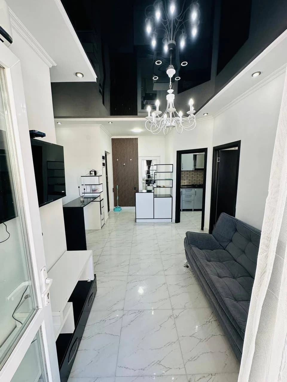 Квартира 2+1 в Батуми · Центр · 80 м² — Фото 1