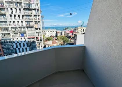 Квартира 2+1 в Батуми · Центр · 80 м²