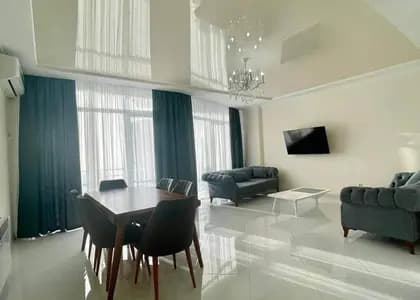 Квартира 2+1 в Батуми · Центр · 110 м²
