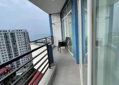 Квартира 2+1 в Батуми · Центр · 110 м²