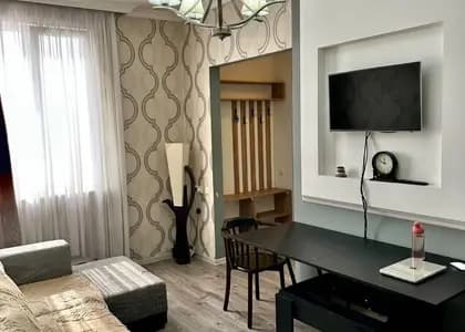 Квартира 1+1 в Батуми · Центр · 53 м²