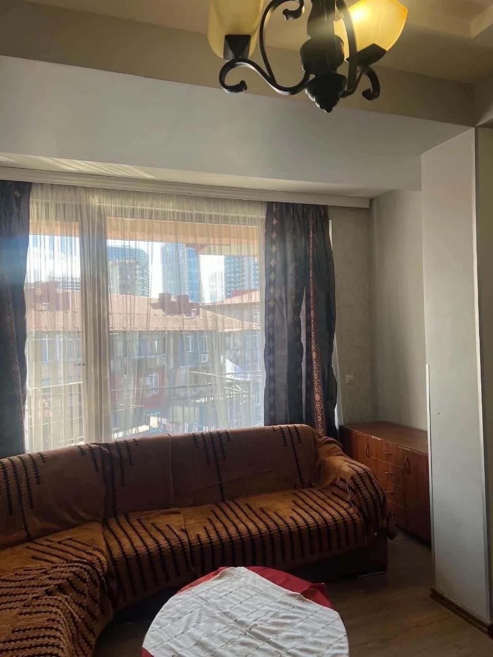 Квартира 1+1 в Батуми · 65 м² — Фото 2