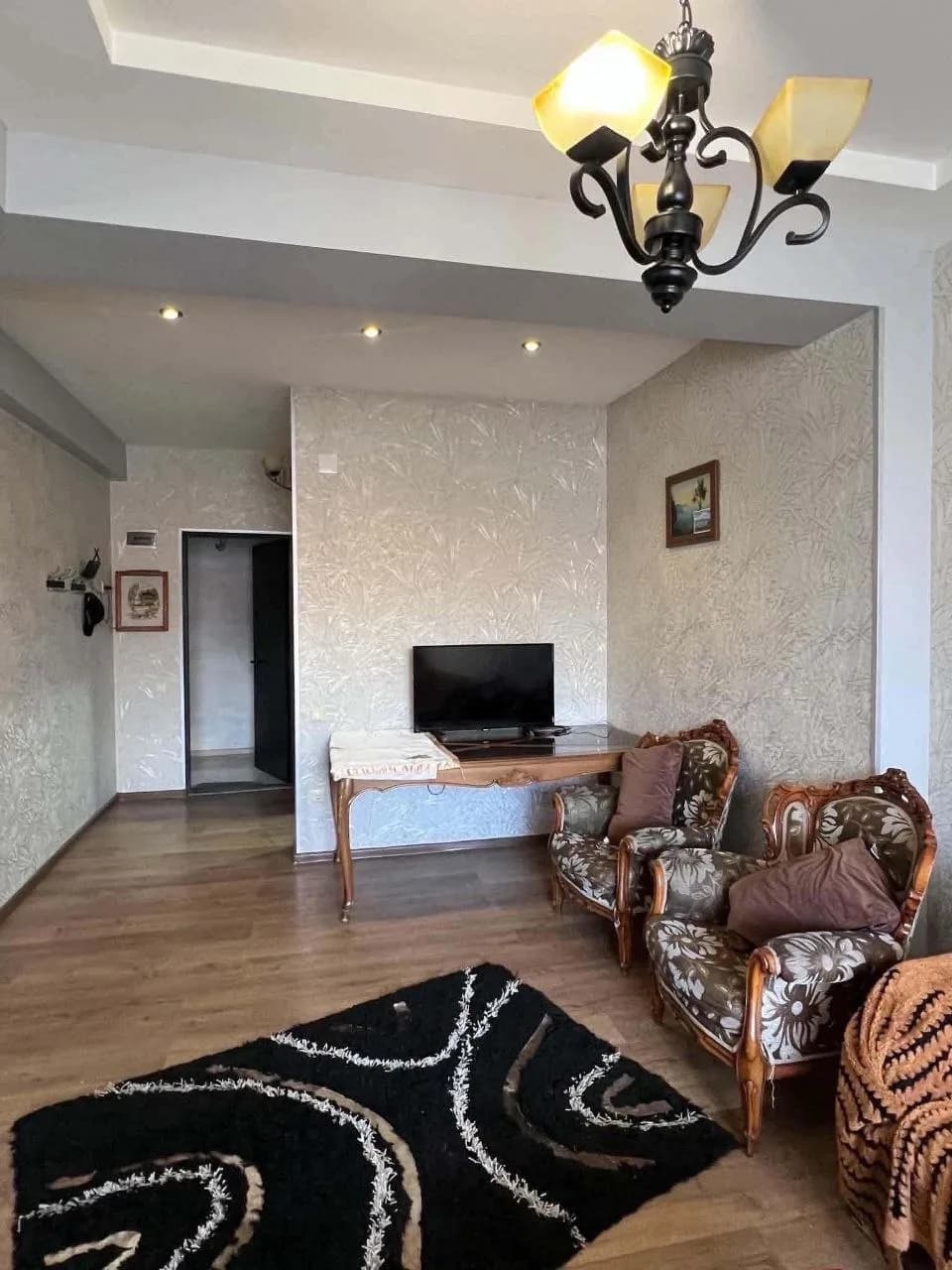 Квартира 1+1 в Батуми · 65 м² — Фото 3