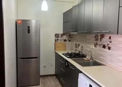 Квартира 1+1 в Батуми · 65 м²