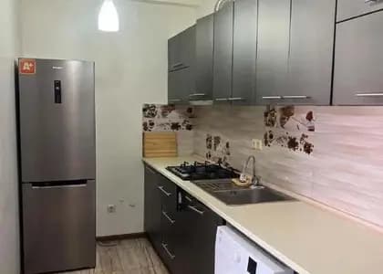 Квартира 1+1 в Батуми · 65 м²