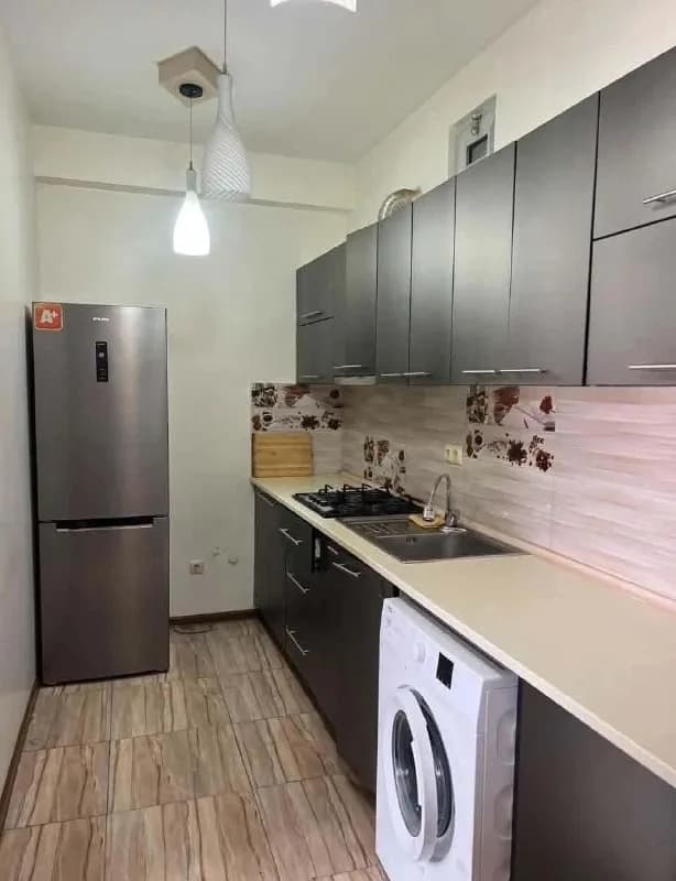 Квартира 1+1 в Батуми · 65 м² — Фото 5