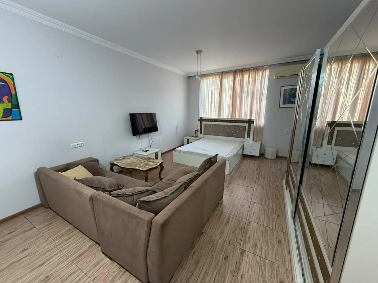 Студия в Батуми · 50 м² — Фото 2