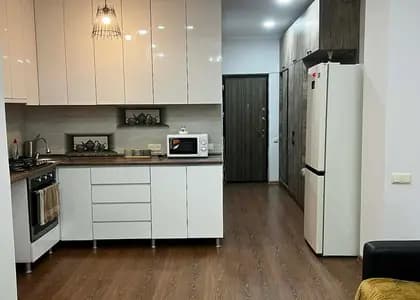 Квартира 2+1 в Батуми · Центр · 60 м²