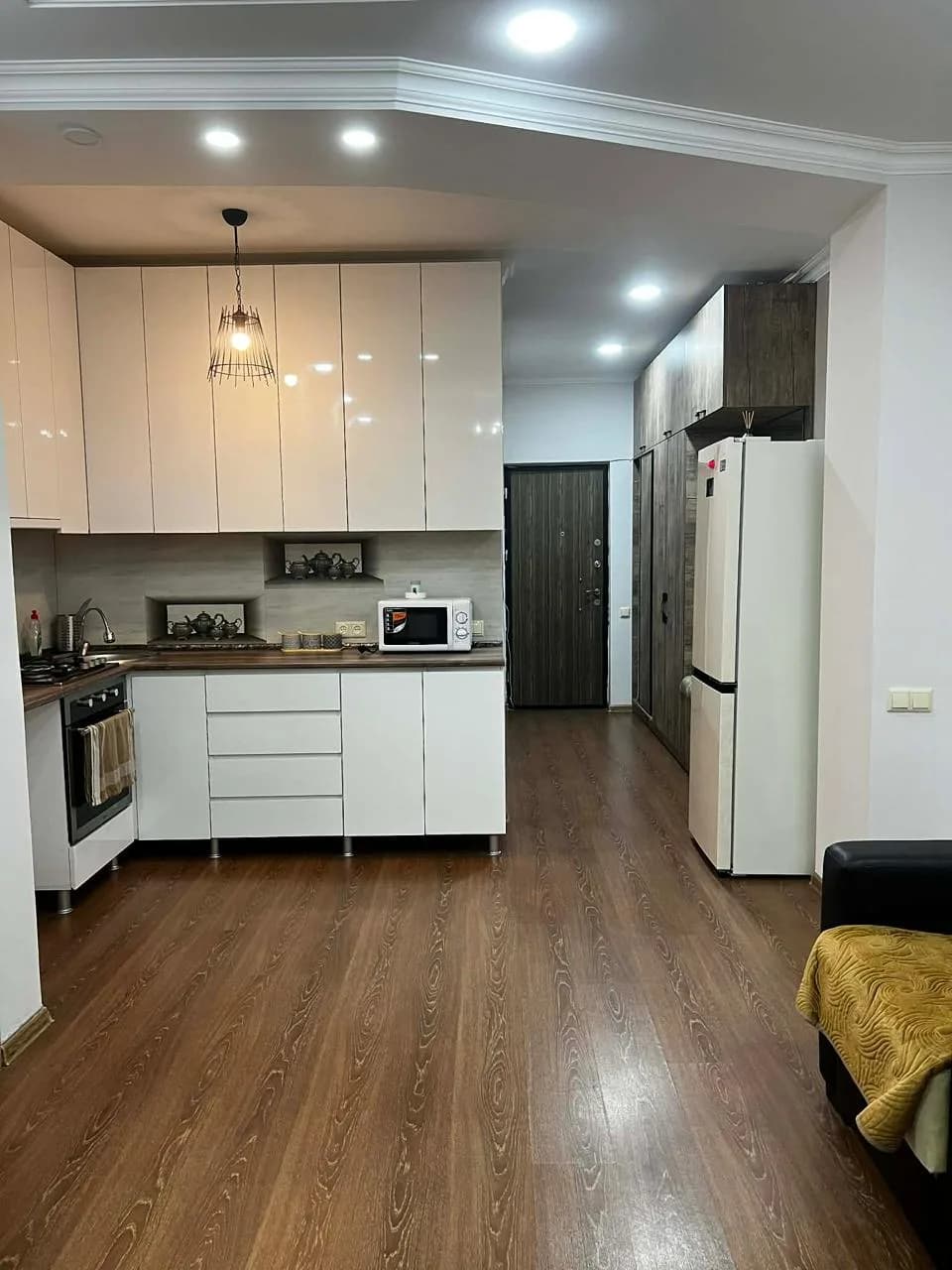 Квартира 2+1 в Батуми · Центр · 60 м² — Фото 2