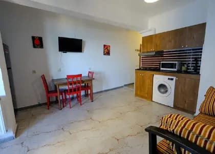 Квартира 1+1 в Батуми · Центр · 50 м²