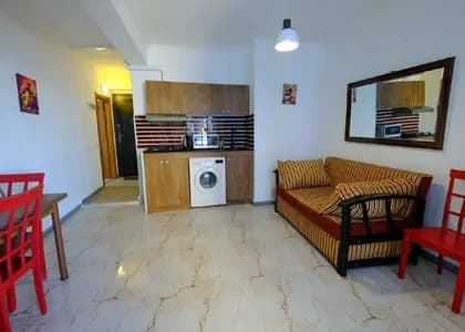 Квартира 1+1 в Батуми · Центр · 50 м²