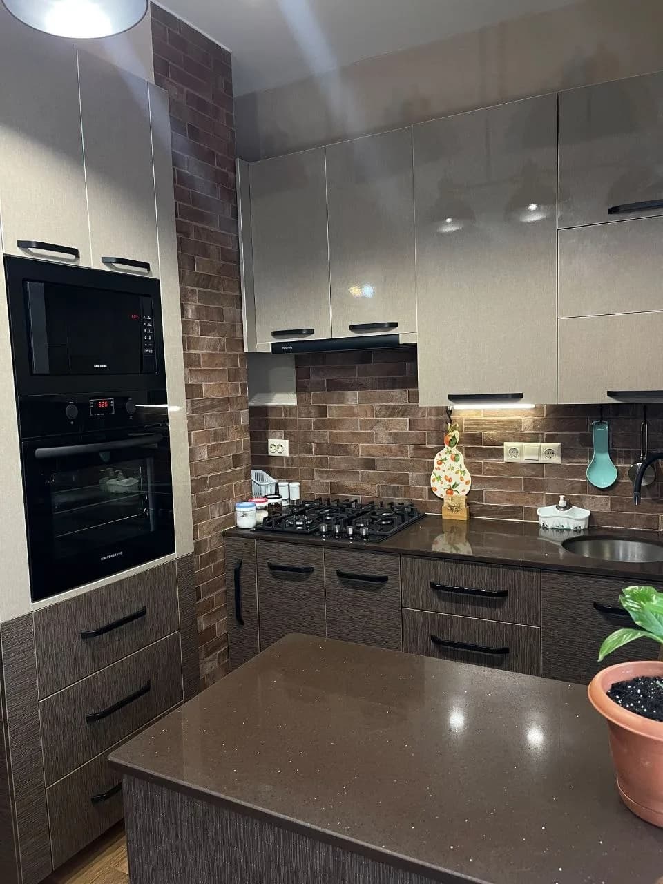 Квартира 2+1 в Батуми · 75 м² — Фото 1