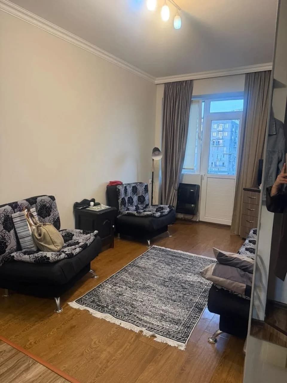 Квартира 1+1 в Батуми · 47 м² — Фото 3