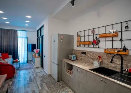 Квартира 1+1 в Батуми · Центр · 59 м²