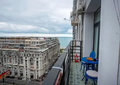 Квартира 1+1 в Батуми · Центр · 59 м²