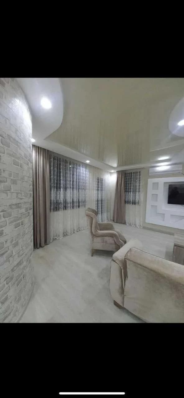 Квартира 2+1 в Батуми · Центр · 100 м² — Фото 4