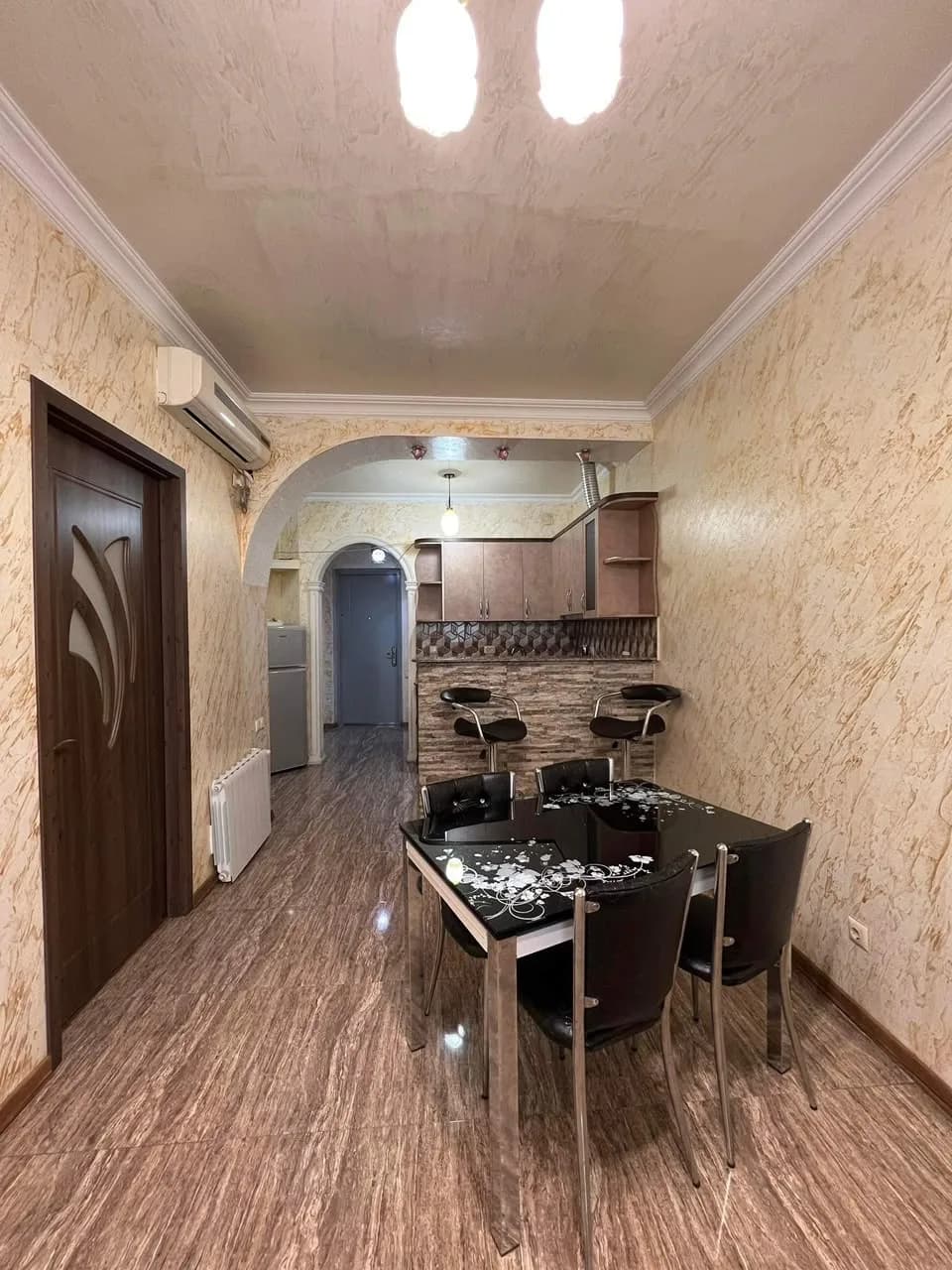 Квартира 2+1 в Батуми · Центр · 65 м² — Фото 4