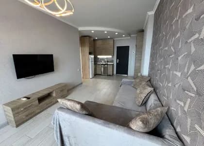Квартира 1+1 в Батуми · Центр · 55 м²