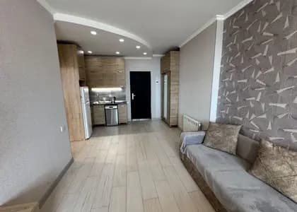 Квартира 1+1 в Батуми · Центр · 55 м²