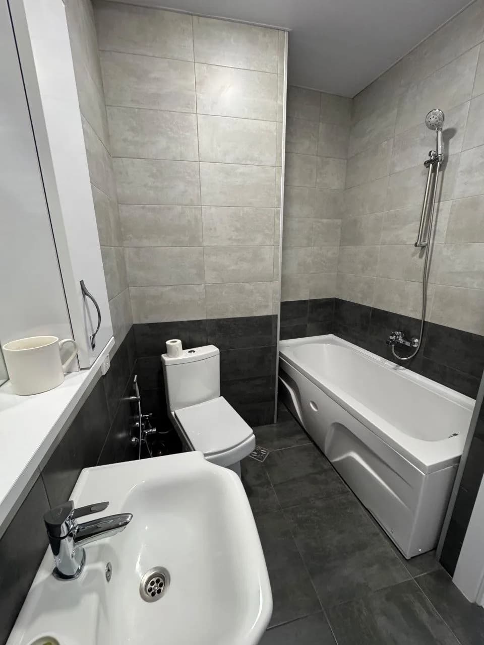 Квартира 1+1 в Батуми · Центр · 55 м² — Фото 8