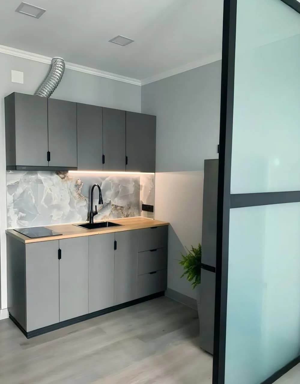 Studio apartment in Batumi — Photo 4