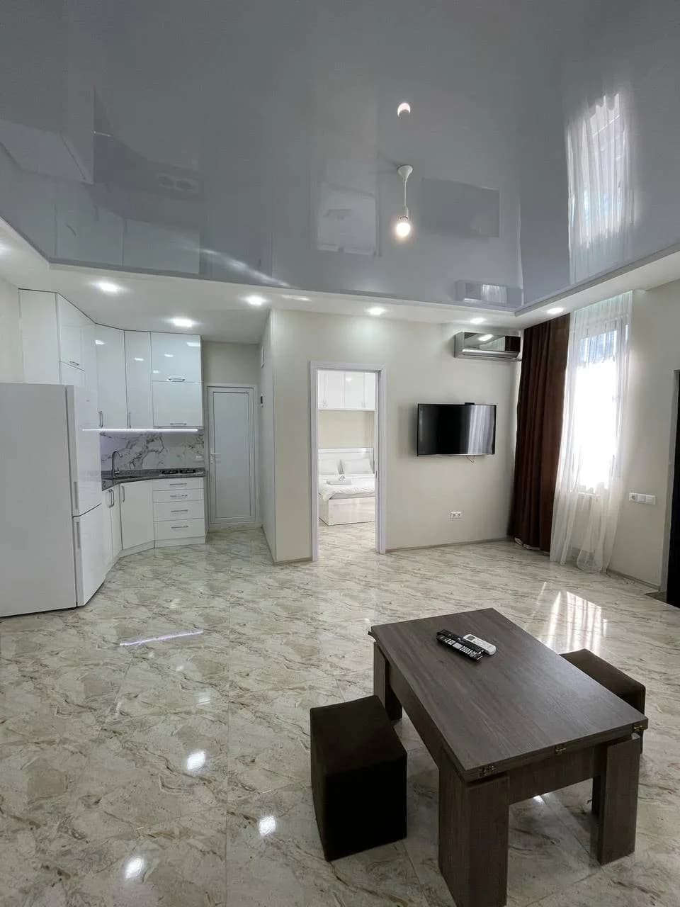 Квартира 1+1 в Батуми · Центр · 55 м² — Фото 2