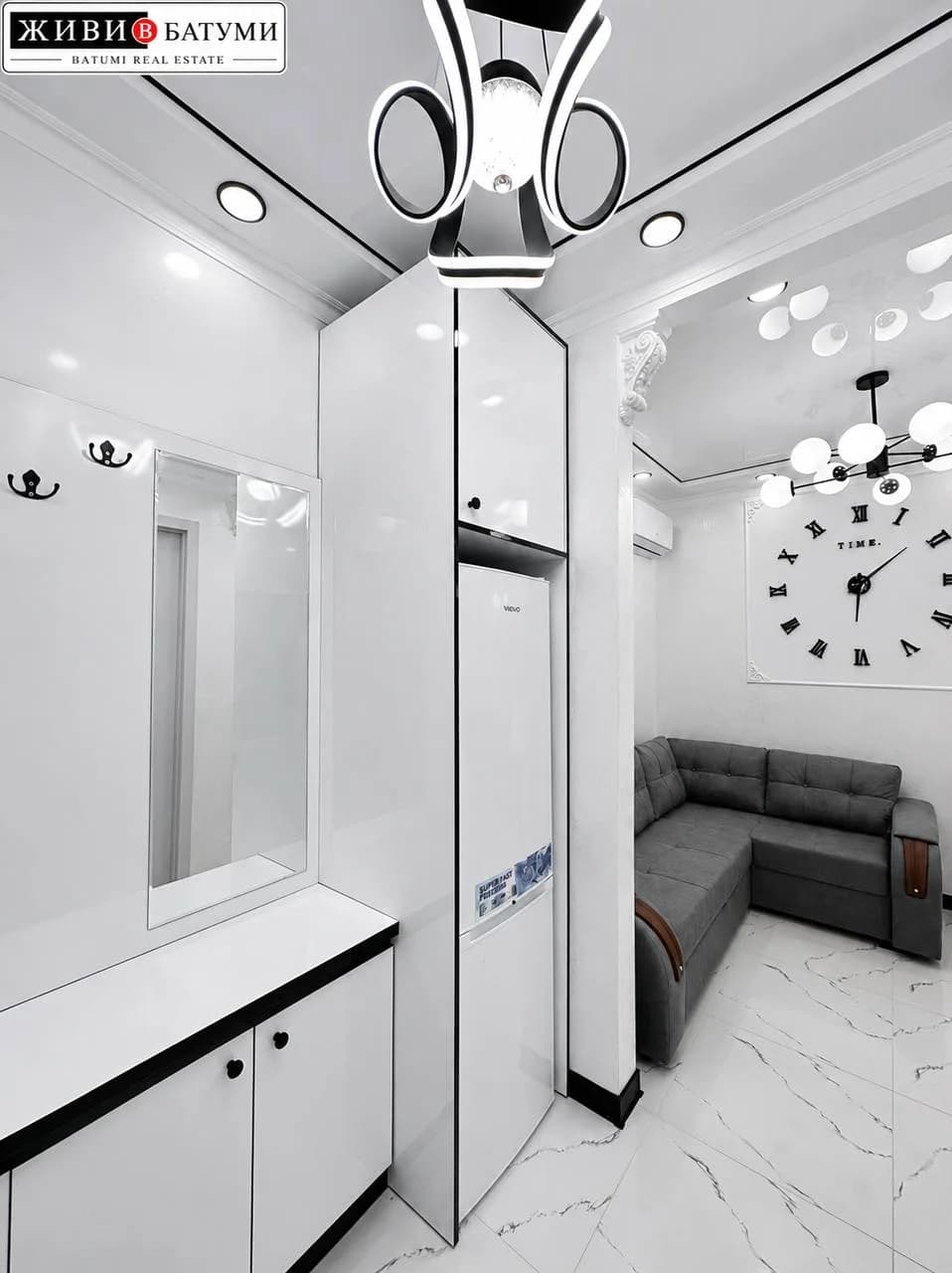 Квартира 1+1 в Батуми · Центр · 40 м² — Фото 1