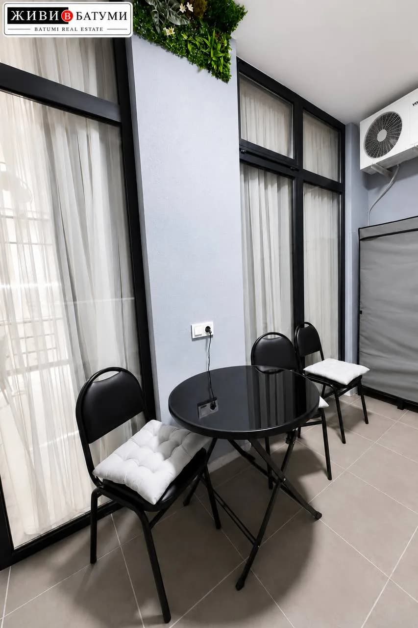 Квартира 1+1 в Батуми · Центр · 40 м² — Фото 9