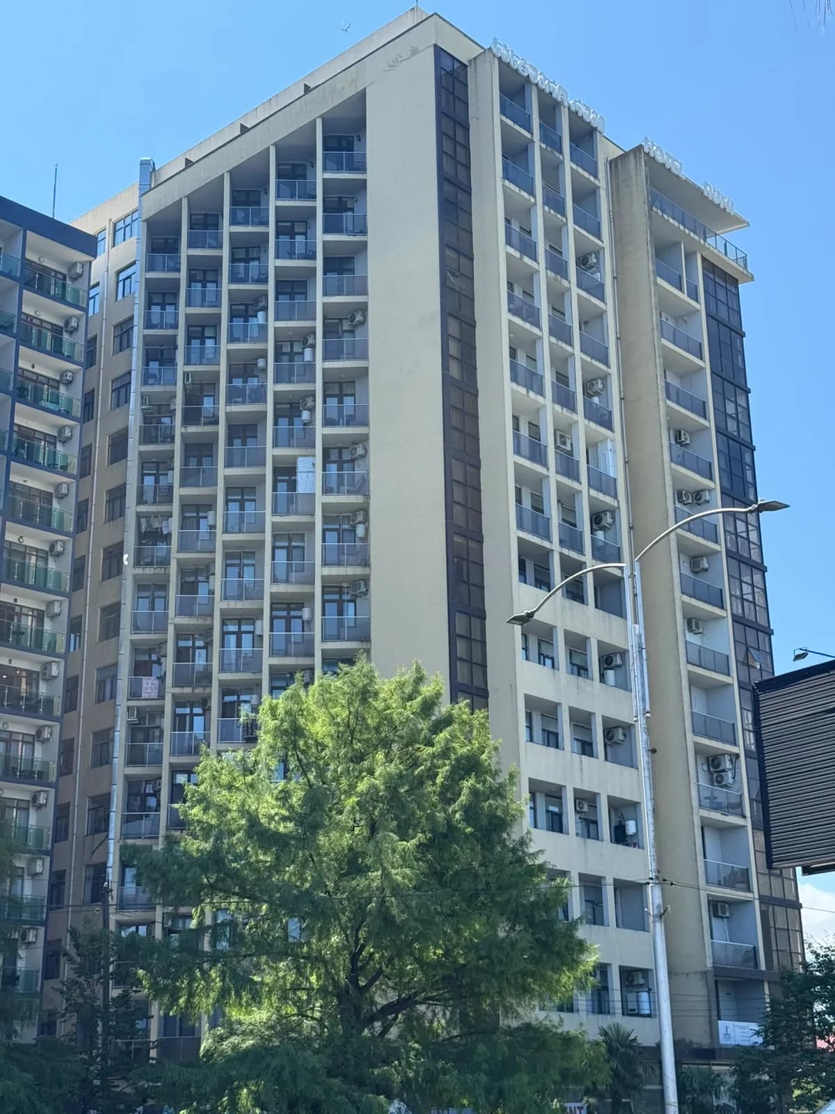Квартира 1+1 в Батуми · Новый бульвар · 50 м² — Фото 5