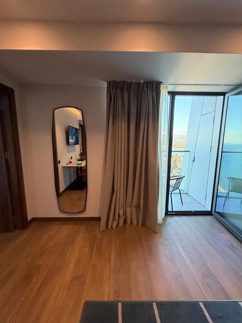 Квартира 1+1 в Батуми · Центр · 50 м² — Фото 3