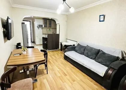 Квартира 2+1 в Батуми · Центр · 60 м²