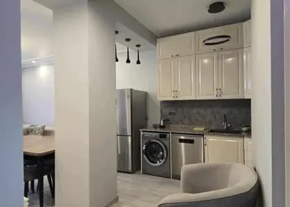 Квартира 2+1 в Батуми · Центр · 86 м²