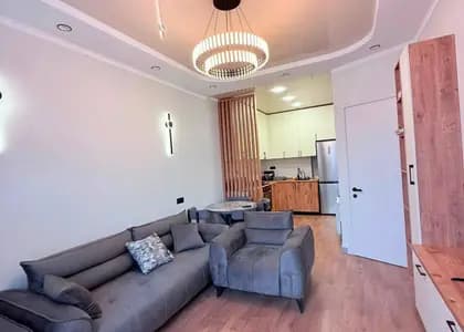 Квартира 2+1 в Батуми · Новый бульвар · 61 м²