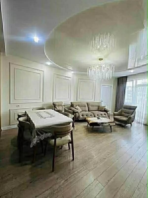 Квартира 2+1 в Батуми · Центр · 110 м² — Фото 4