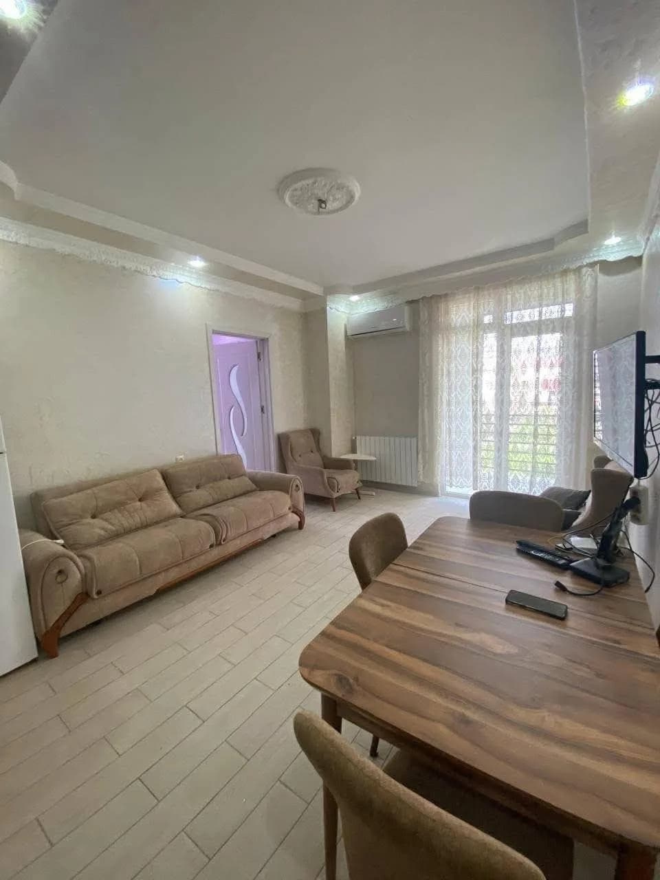 Квартира 1+1 в Батуми · Центр · 55 м² — Фото 1