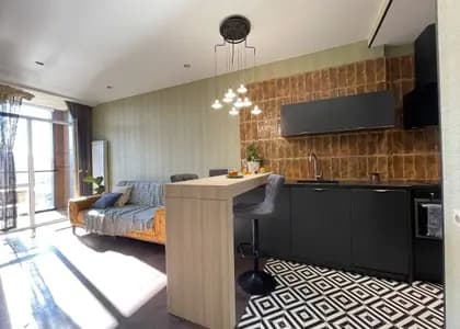 Квартира 1+1 в Батуми · Центр · 50 м²