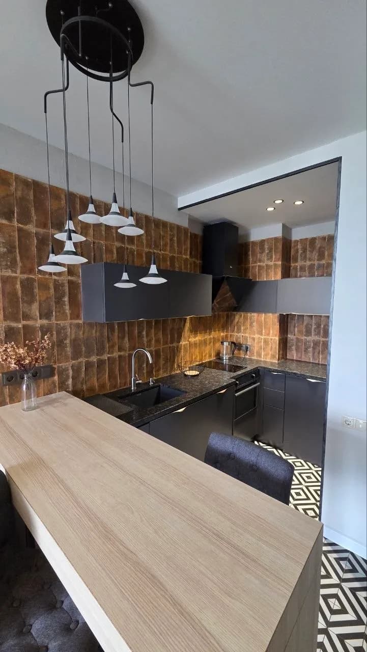 Квартира 1+1 в Батуми · Центр · 50 м² — Фото 4
