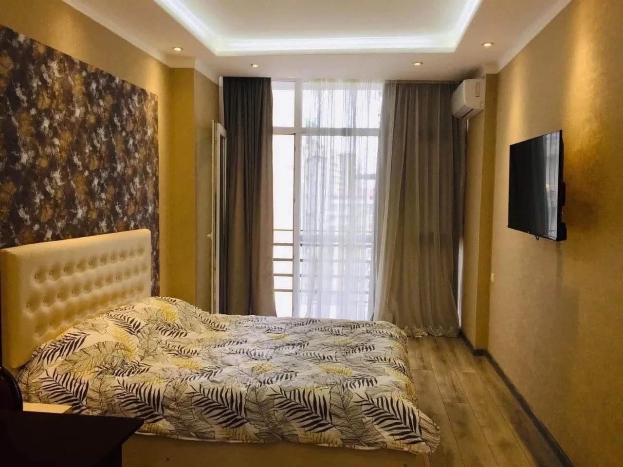 Студия в Батуми · 35 м² — Фото 1