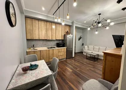Квартира 2+1 в Батуми · Центр · 54 м²