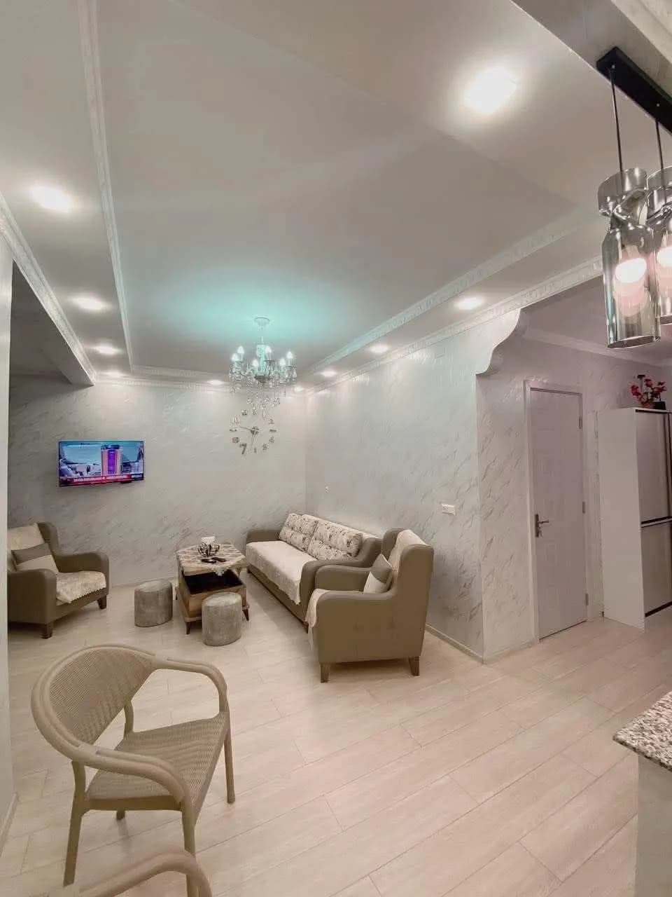 Квартира 1+1 в Батуми · Центр · 50 м² — Фото 1