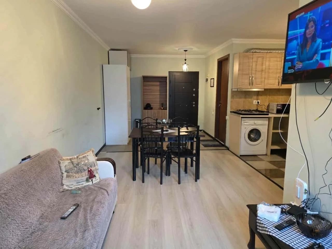 Квартира 1+1 в Батуми · Центр · 50 м² — Фото 3
