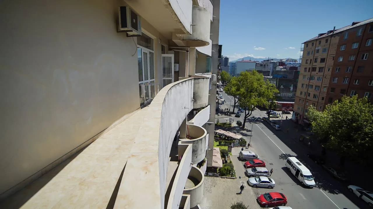 Квартира 2+1 в Батуми · Центр · 90 м² — Фото 9