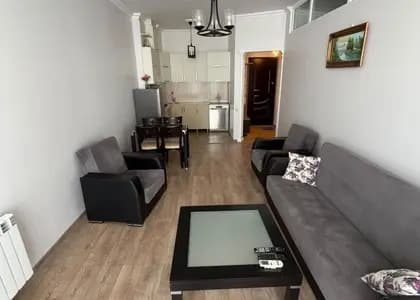 Квартира 2+1 в Батуми · Центр · 65 м²