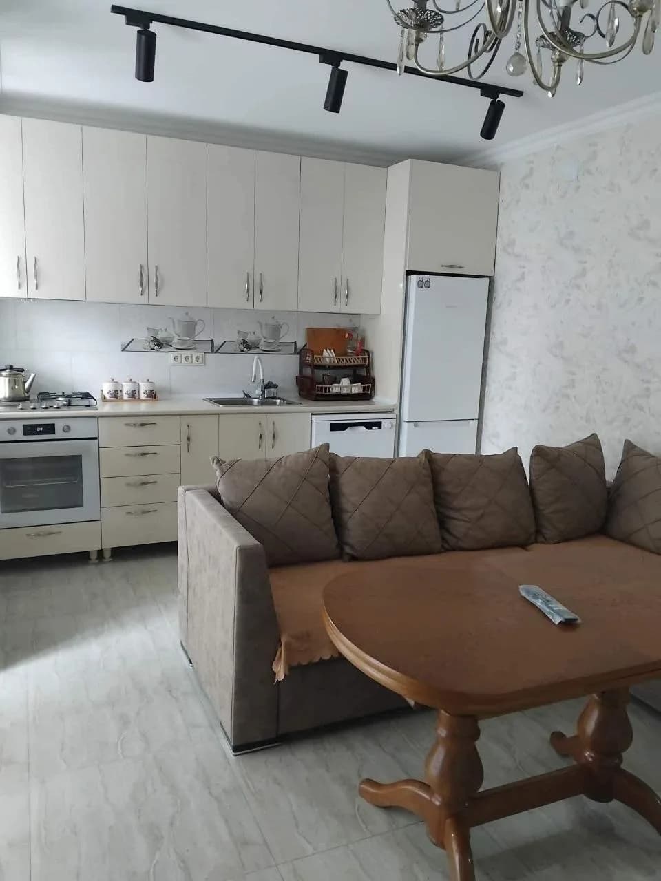 Квартира 2+1 в Батуми · Центр · 60 м² — Фото 3