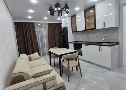 Квартира 2+1 в Батуми · Новый бульвар · 80 м²