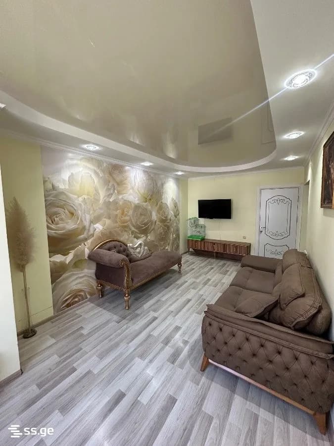 Квартира 1+1 в Батуми · 55 м² — Фото 2