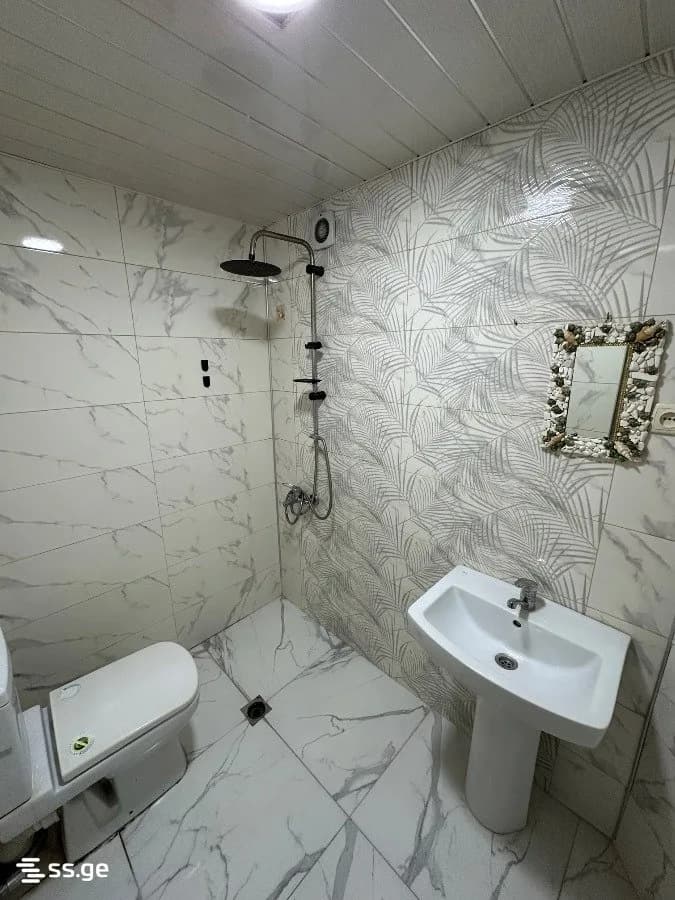 Квартира 1+1 в Батуми · 55 м² — Фото 7