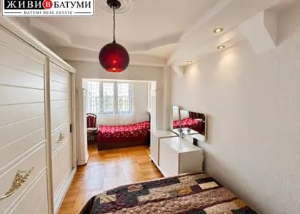 Квартира 1+2 в Батуми · 70 м²