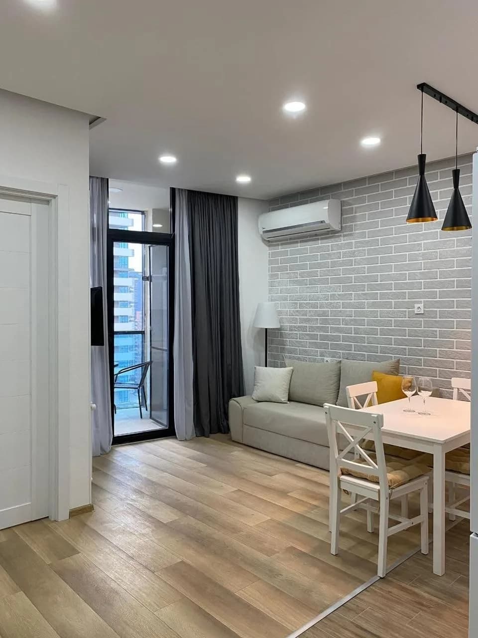 Квартира 1+1 в Батуми · Центр · 50 м² — Фото 6