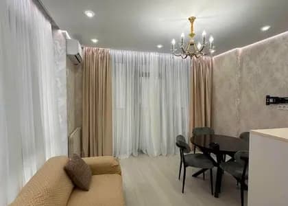 Квартира 1+1 в Батуми · Центр · 60 м²